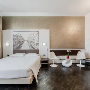 Navigli 3*, Milaan Italië